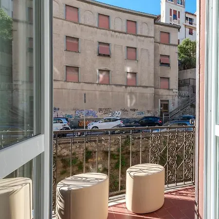 Poppy's House Апартаменти Ла-Спеція