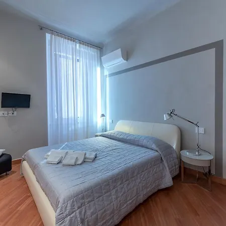 Poppy's House Апартаменти *